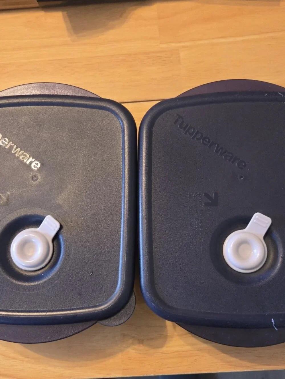 Tupperware vent serve